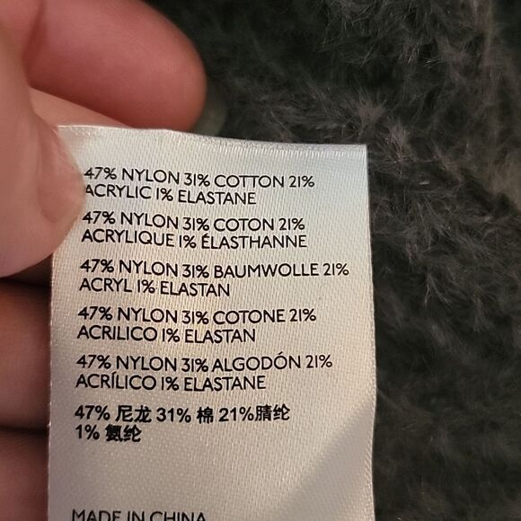 NWT Urban OutfittersâSweater SOFT ANDâLUXURIOUS - Picture 8 of 11